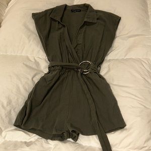 XS - K&K green romper